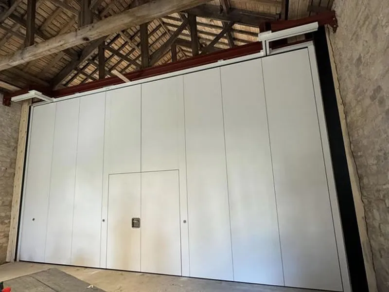Installing Movable Walls in a listed building 4 - Moving Designs Limited